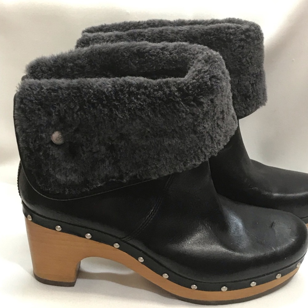 UGG Black Leather Wood Heeled Boots Shearling inside sz 7